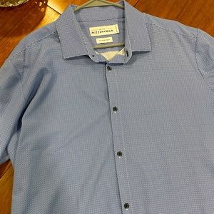 Like New Mizzen+Main Leeward XXL Trim Fit shirt.